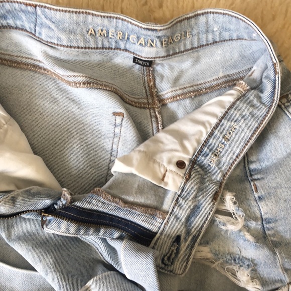 SOLD - American Eagle Stretch Mom Short - Picture 9 of 9